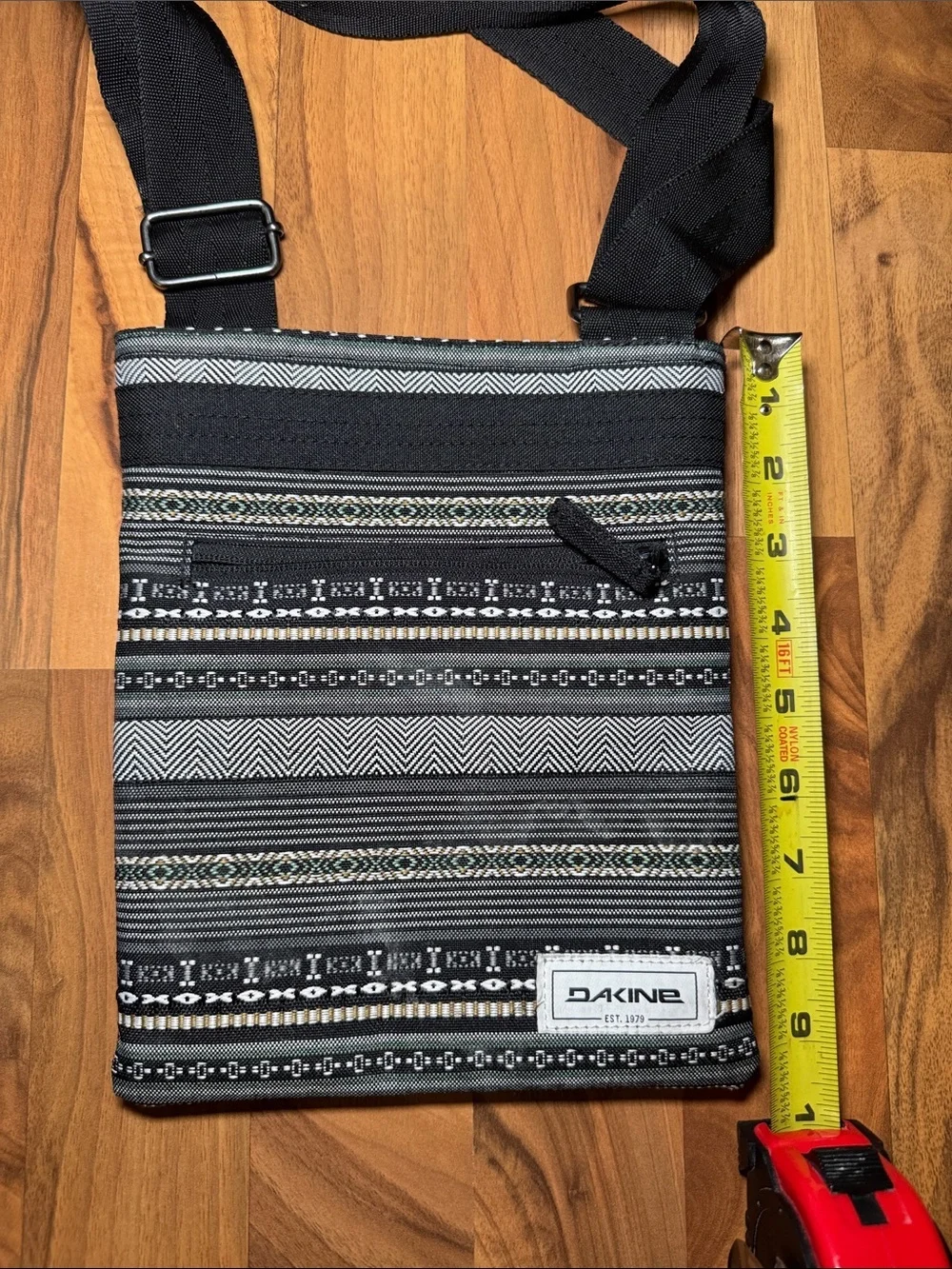 Dakine Black and Gray Patterned Messenger Crossbody Bag